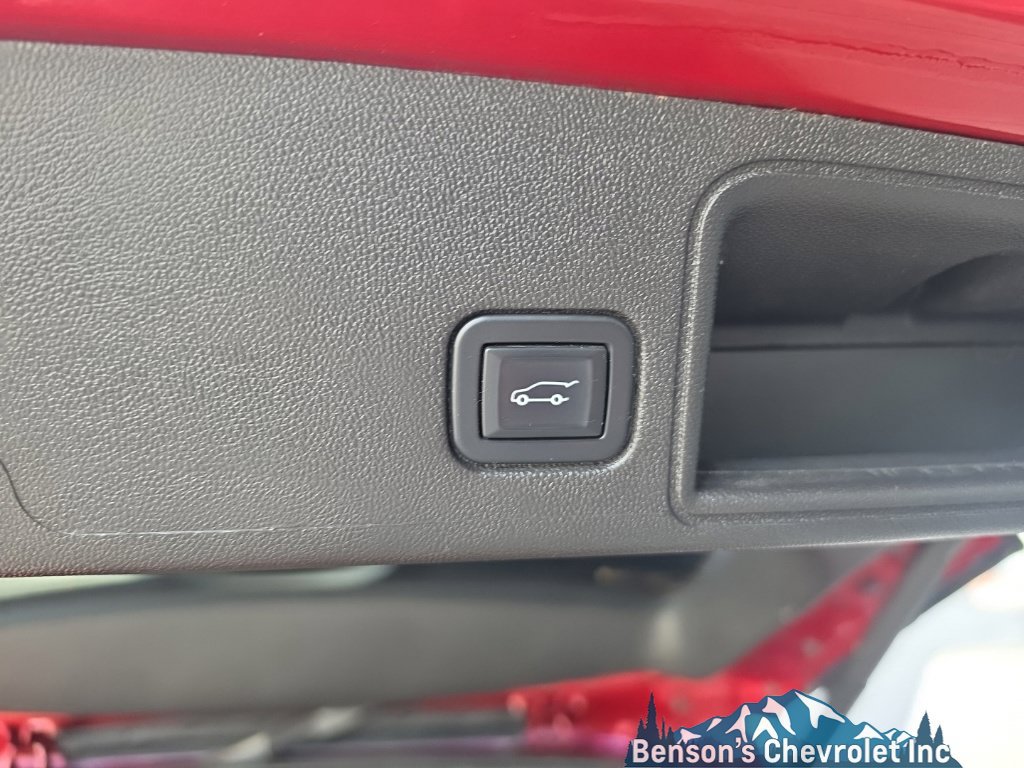 Used 2022 GMC Terrain SLE w/ Driver Convenience Package AWD/4WD image 16