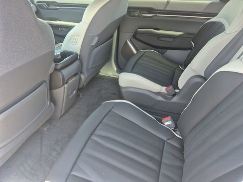New 2026 Kia EV9 GT-Line AWD/4WD image 12