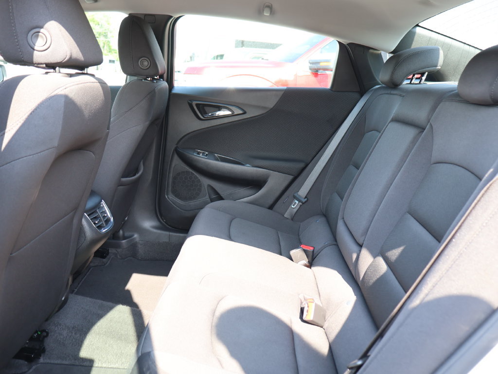 Used 2024 Chevrolet Malibu LT FWD image 17
