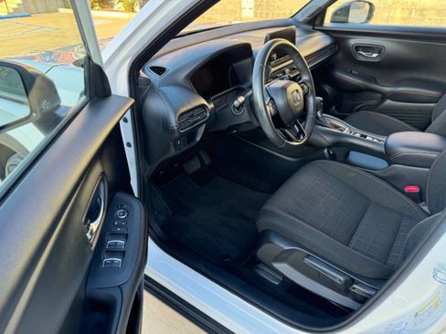 Used 2023 Honda HR-V Sport image 7