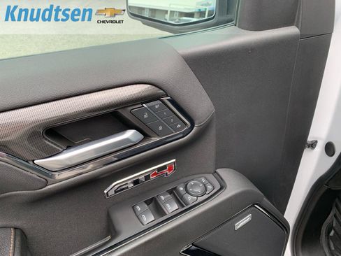 Used 2024 GMC Sierra 1500 AT4 w/ AT4 Preferred Package image 20