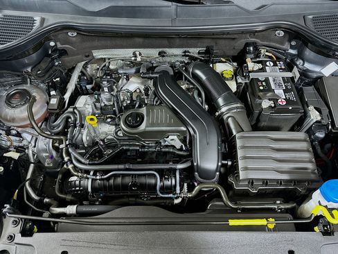 Used 2023 Volkswagen Taos S image 30