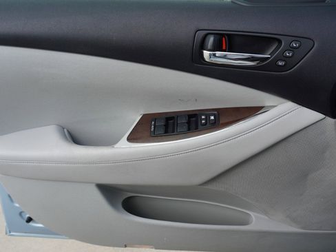 Used 2010 Lexus ES 350 image 21