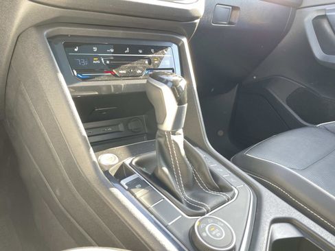 Certified 2024 Volkswagen Tiguan SEL R-Line image 31