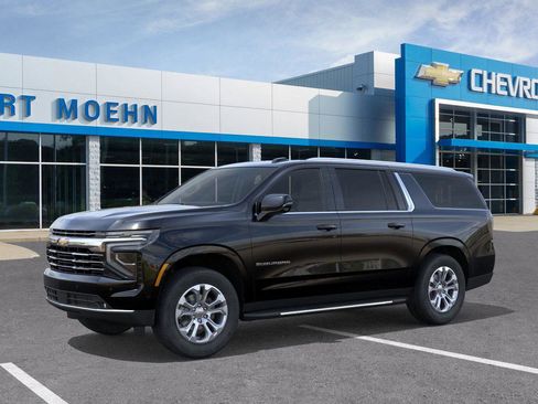 New 2026 Chevrolet Suburban LT w/ Comfort Package image 2