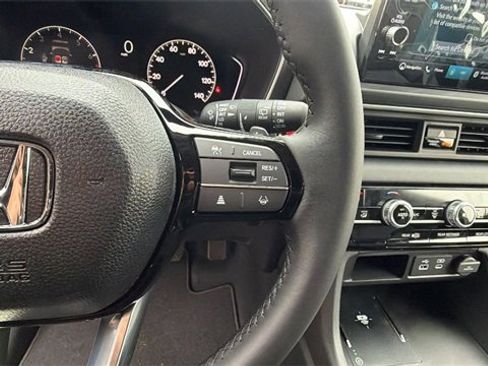 New 2025 Honda Pilot Touring image 28