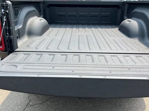 New 2026 RAM 3500 Big Horn AWD/4WD image 9