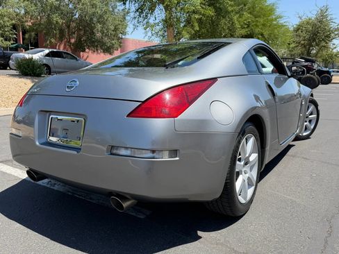Used 2003 Nissan 350Z Touring RWD image 2