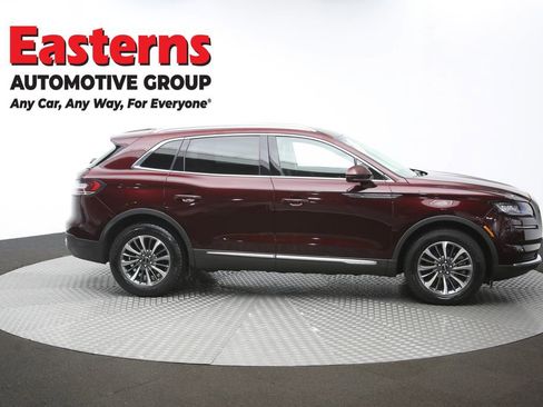 Used 2022 Lincoln Nautilus FWD w/ Premium Package image 48