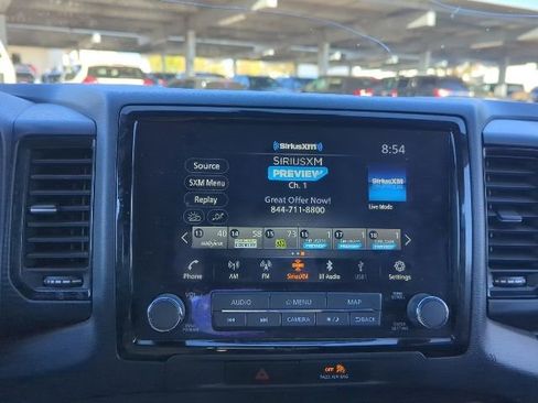 Used 2022 Nissan Frontier PRO-4X image 6