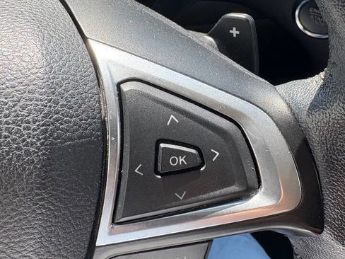 Used 2015 Ford Edge SEL image 18