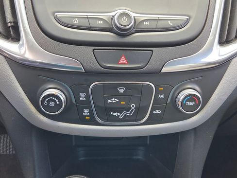 Certified 2020 Chevrolet Equinox LS FWD image 19