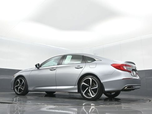 Certified 2018 Honda Accord Sport image 17