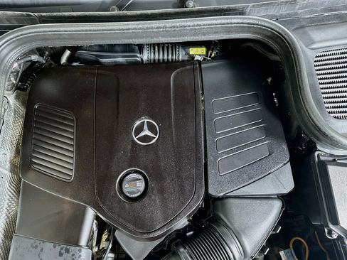 Certified 2024 Mercedes-Benz GLE 350 4MATIC image 32