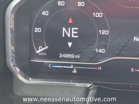 Used 2024 GMC Sierra 2500 SLT w/ Texas SLT Premium Package image 22