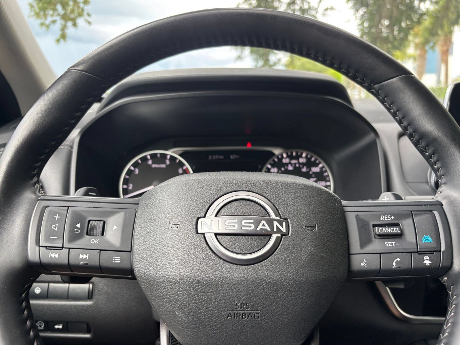 Used 2025 Nissan Rogue SV FWD image 29