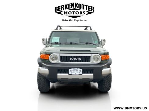 Used 2011 Toyota FJ Cruiser 4WD image 8