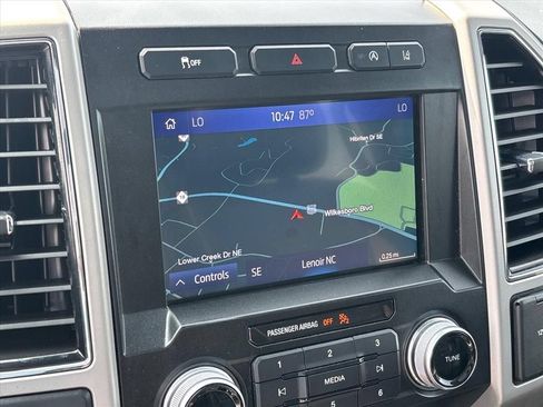 Used 2020 Ford F150 Lariat w/ Equipment Group 502A Luxury AWD/4WD image 27