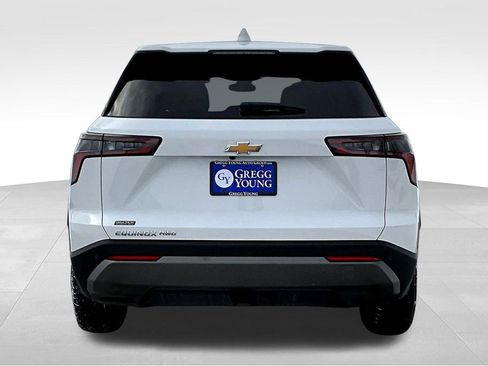 Used 2025 Chevrolet Equinox LT AWD/4WD image 7