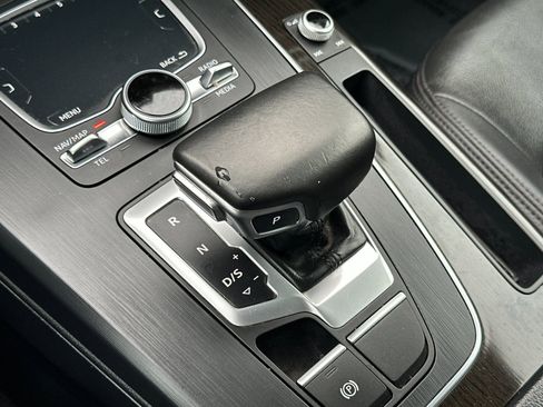 Used 2018 Audi Q5 2.0T Premium image 24