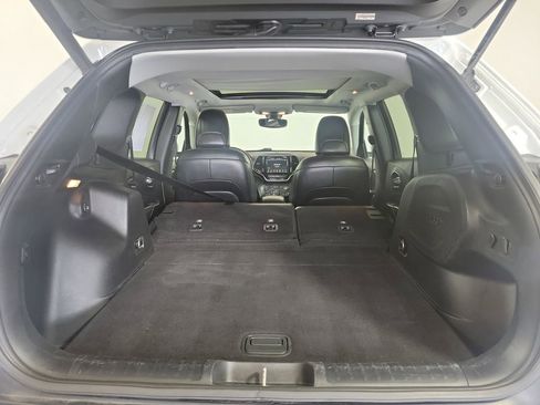 Used 2019 Jeep Cherokee Limited AWD/4WD image 28
