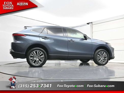 Used 2021 Toyota Venza XLE w/ Softex Package AWD/4WD image 22