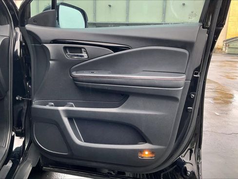 Used 2021 Honda Pilot Black Edition image 27