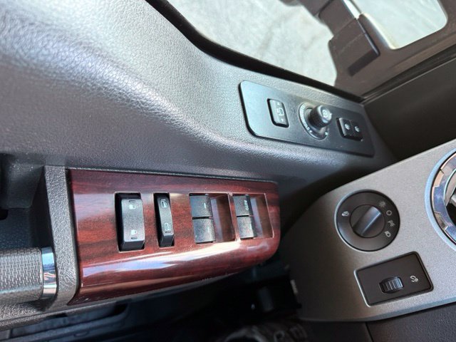 Used 2010 Ford F350 4x4 Crew Cab Super Duty image 30