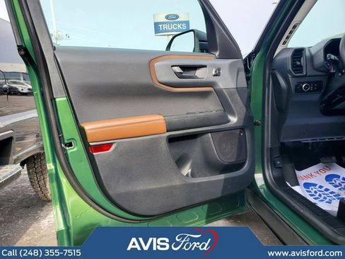 Used 2023 Ford Bronco Sport Outer Banks w/ Tech Package image 9