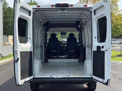 Used 2023 RAM ProMaster 2500 FWD image 16