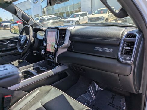 Used 2025 RAM 1500 Laramie w/ Sport Appearance Package AWD/4WD image 31