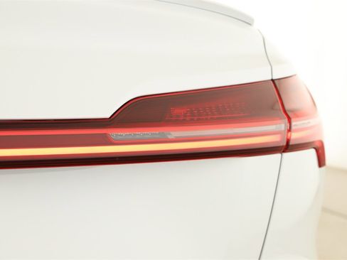 Used 2024 Audi Q8 e-tron Premium Plus image 30