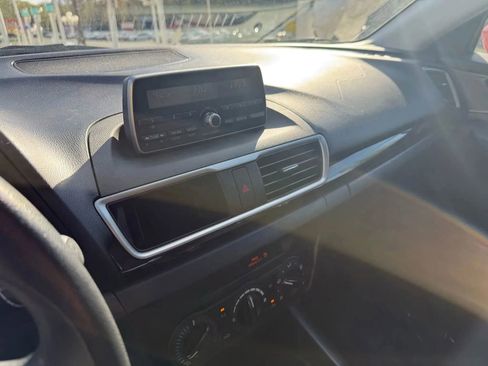 Used 2014 MAZDA MAZDA3 i Sport image 22