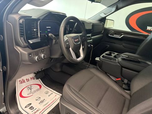 New 2026 GMC Sierra 1500 SLE w/ Preferred Package RWD image 19