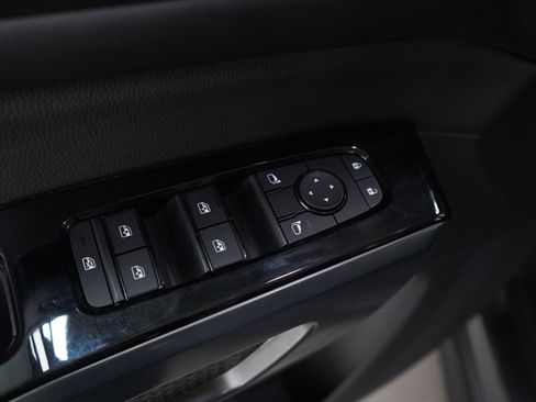 Used 2023 Nissan Pathfinder SL w/ SL Premium Package image 22