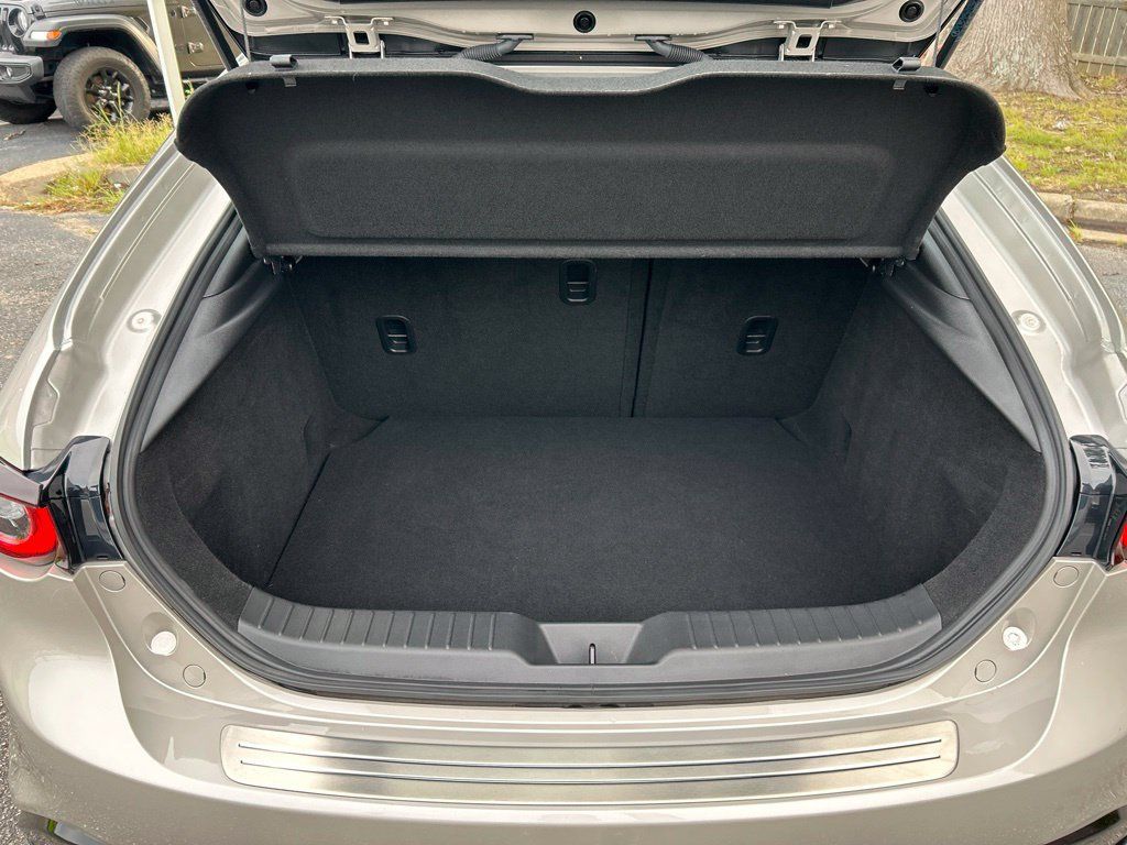 Used 2024 MAZDA MAZDA3 s FWD image 28