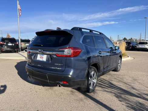 Used 2023 Subaru Ascent Premium w/ Convenience Package image 10