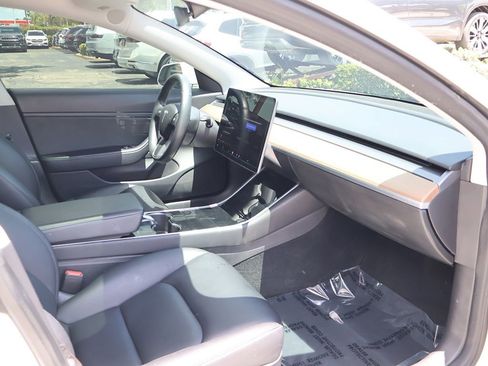 Used 2018 Tesla Model 3 Long Range AWD/4WD image 27