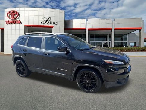 Used 2016 Jeep Cherokee Latitude w/ Safety/Convenience Group image 1