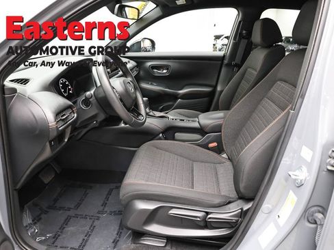 Used 2025 Honda HR-V Sport image 14