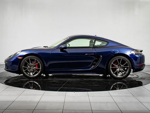 Used 2022 Porsche 718 Cayman S image 2