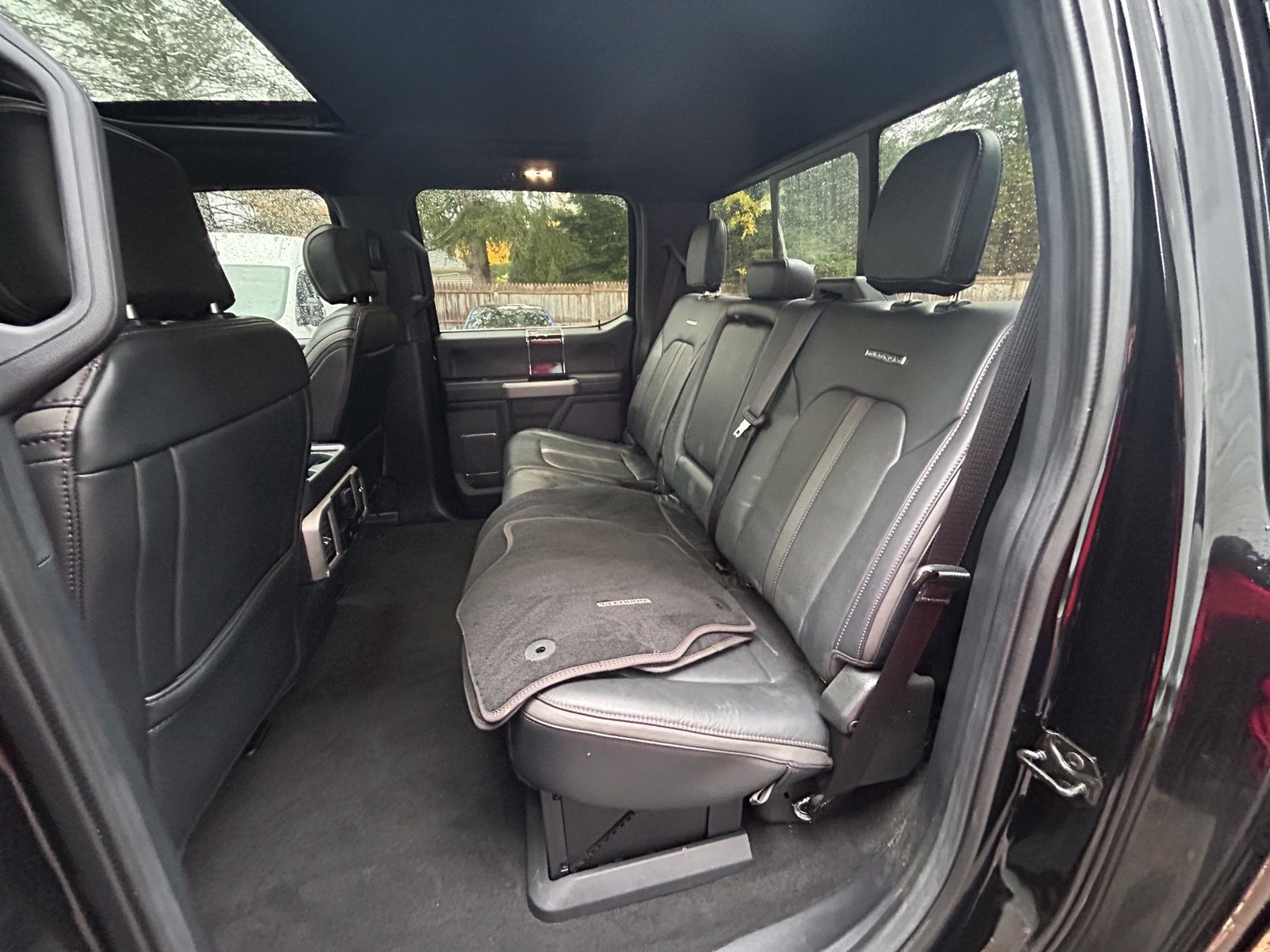 Used 2022 Ford F450 Platinum w/ FX4 Off-Road Package AWD/4WD image 11