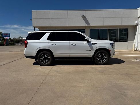 Used 2023 GMC Yukon AT4 AWD/4WD image 3