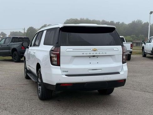 Used 2023 Chevrolet Suburban LS image 25