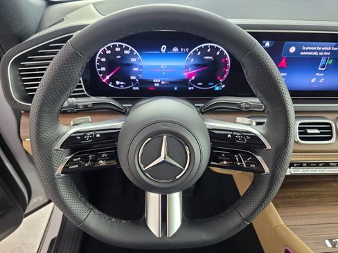 New 2026 Mercedes-Benz GLS 450 4MATIC image 14