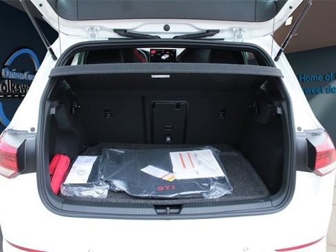 New 2026 Volkswagen GTI SE image 31