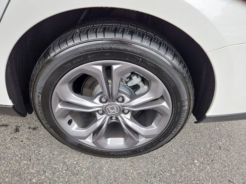 Used 2024 Honda Accord EX image 31