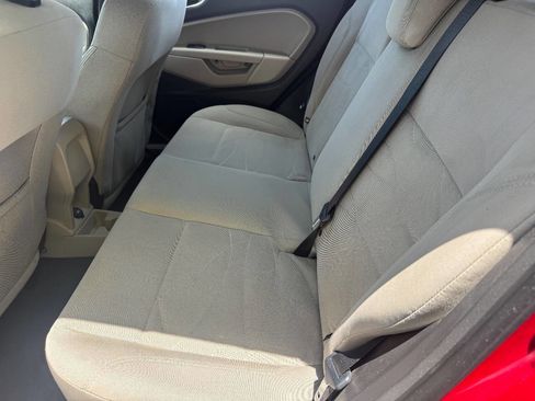 Used 2017 Ford Fiesta SE image 10