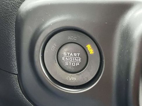 Used 2021 Jeep Wrangler Unlimited Sahara image 18