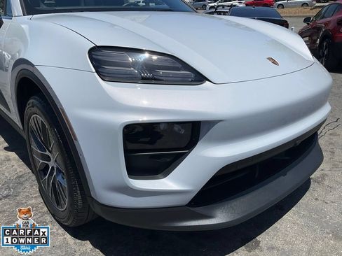Used 2025 Porsche Macan 4S Electric AWD/4WD image 75
